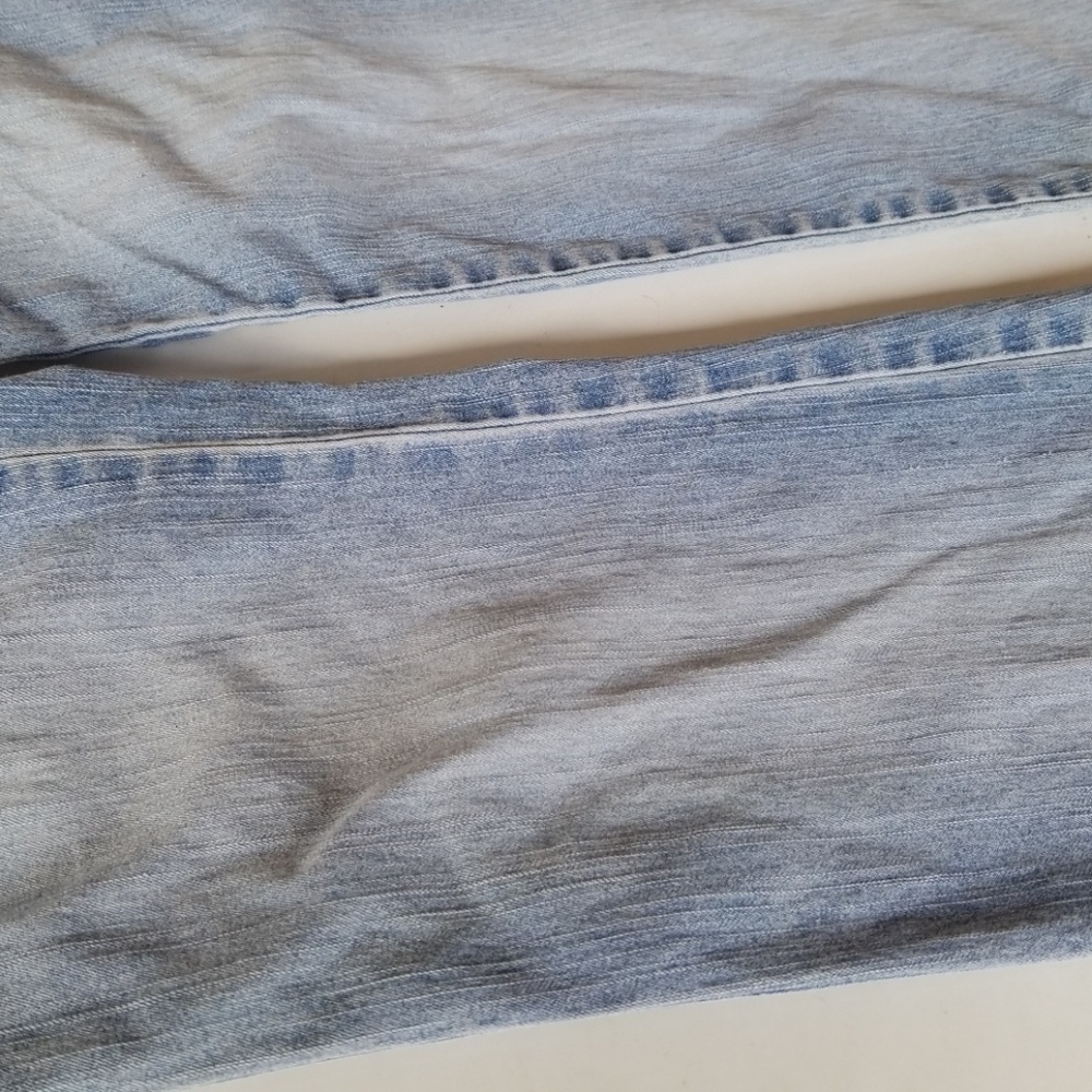Jean - Picture 2 of 4